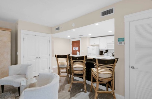 Baytowne Wharf Condo | ☀️Private Oversized Balcony-Resort Views-1BR Grand Sandestin 2226☀️