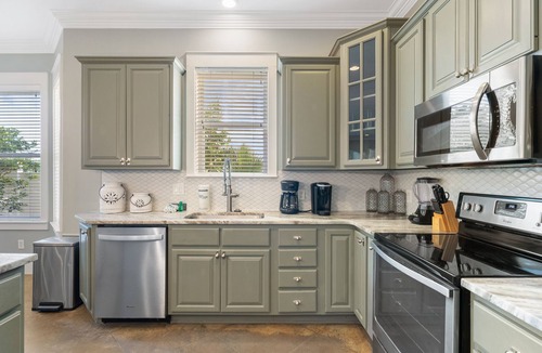 Emerald Waters Village House | Private POOL, Near Beach, Balconies, GOLF CART RENTAL AVAILABLE!