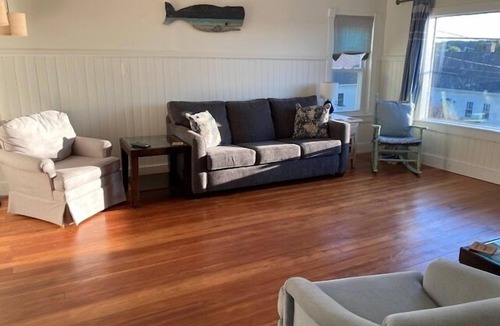 Pemaquid Beach Apartment | Renovated Second-Floor Retreat in Pemaquid Beach Village Unit 2: