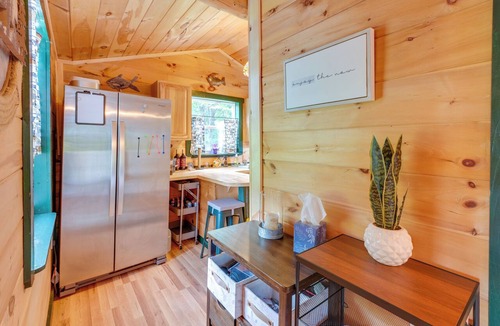 Lee Cabin | Ride-In/Ride-Out North Woods Cabin: On-Site Trails