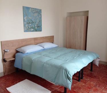 Bubbio Hostel | Rifugio escursionistico ex-scuola Grassi, Bubbio