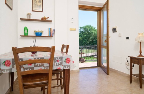 Massa Marittima Apartment | Room 'Camera 4 - Campo Ruffaldo' with Shared Pool, Wi-Fi and Air Conditioning