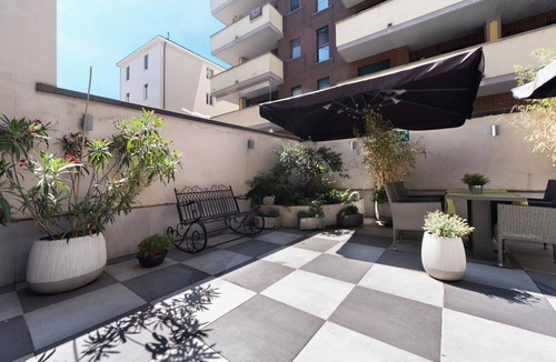 Novara Apartment | Room 'Stanza 101' with Balcony and Air Conditioning