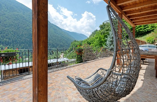 Caldes Apartment | Room 'Stanza 2' with Mountain View, Private Terrace and Wi-Fi