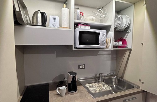 Monticello d'Alba Apartment | Salt Crystals - Rocche di Montexelo · Slow Stay in Langhe & Roero