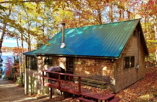 Burlington House | Secluded Waterfront Cabin