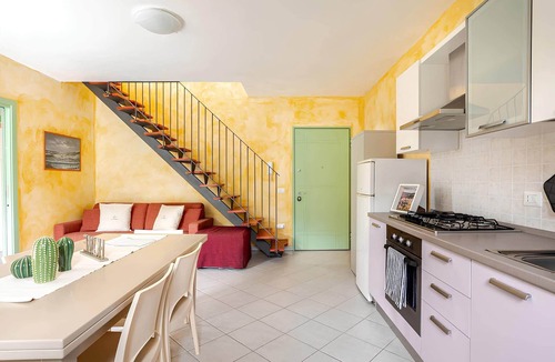 Bosa House | SkyView Apartment in BOSA
