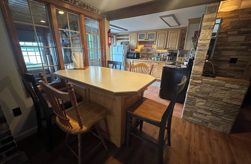 Sheridan Cabin | Southern Exposure Lakefront Retreat - 250 ft of private shorefront. Zone 6