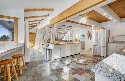 Bridgton House | Spacious home just 3 min. from Pleasant Mtn. Spectacular views of Mt Washington