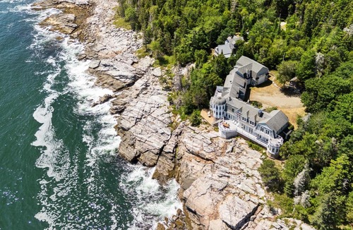 Georgetown House | Spectacular oceanfront retreat with amazing views, sunroom & washer/dryer