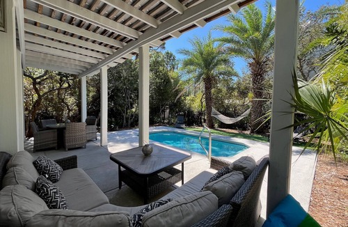 San Juan House | Steps to 30As Longest Public Beach,Private Pool,& Courtyard in Tropical Gardens