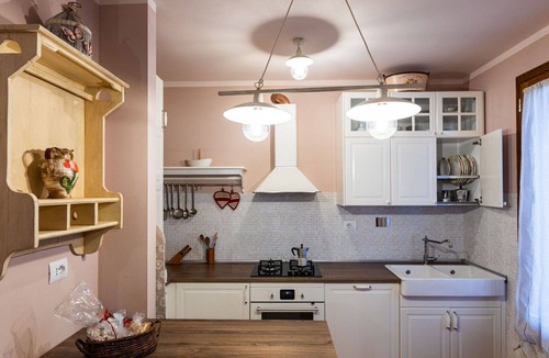 Riparbella House | Stunning private villa for 8 people with private pool, WIFI, A/C, TV, patio and pets allowed