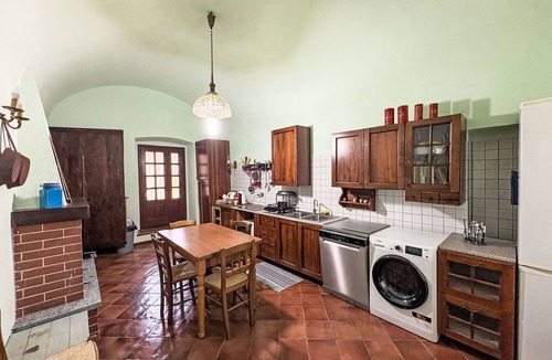 Castell'Alfero House | Stunning villa for 6 people with WIFI, TV and patio
