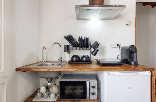 Assemini Apartment | Suite 7 Oro with Private Terrace