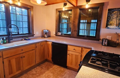 Greenville Cabin | Sundown Hideaway*Waterfront*ATV Access*Close to Town