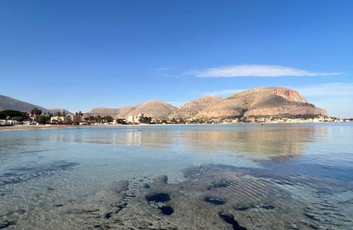Partanna Apartment | Tatina's Sunny Apartment. Your home near the sea.