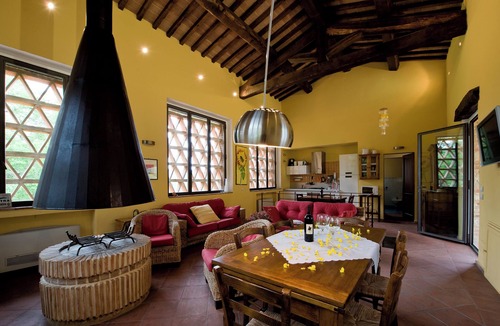 Radicondoli Villa | The Colletalli Barn