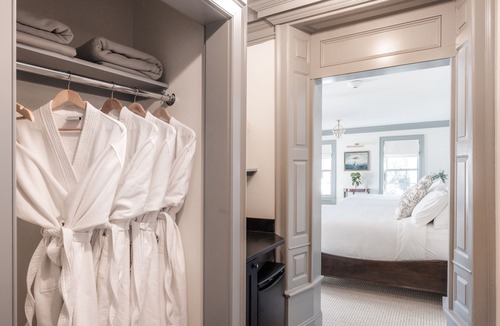 Portsmouth House | The Davenport Inn