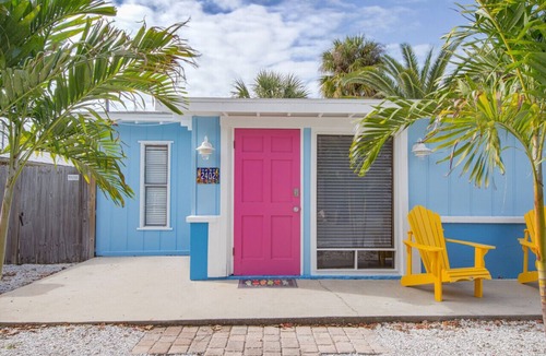 Indian Rocks Beach Cottage | The Seaside Retreat Cottages are just across the street from Indian Rocks Beach!