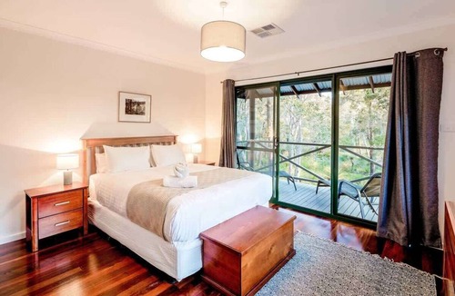 Yallingup House | Three Bears: Yallingup Hideaway near Wineries