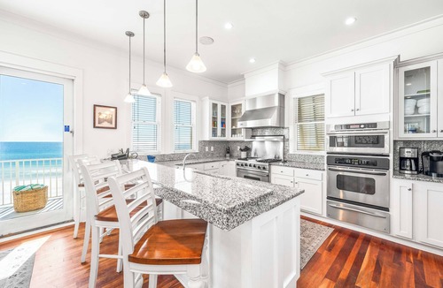 Delos House | Toes in the Sand*July 25-Aug1 Available*Elevator*BeachSvc