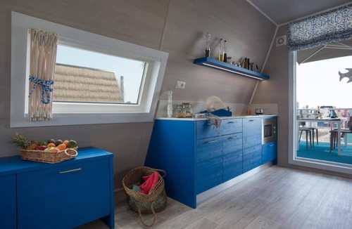 Lignano Sabbiadoro Boat Rental | Tranquil Marina Azzurra Resort House boat 2BR sleeps 6