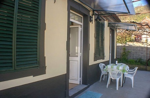 Arco da Calheta Apartment | Typical Farm Apartment, sunny views.