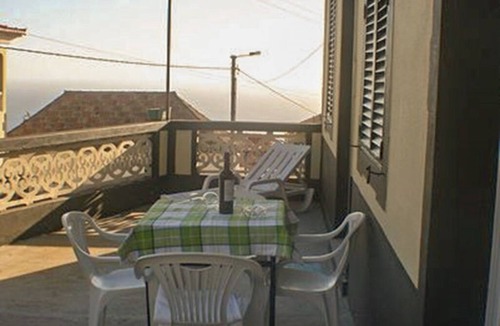 Arco da Calheta Apartment | Typical Farm Apartment, sunny views.