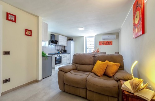 Lido House | Vacation Home 'Rosa dei Venti 2' with Terrace & Wi-Fi