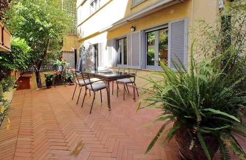 Trionfale Apartment | Vatican Luxury Apt with Garden