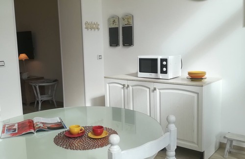 Alghero City Centre Apartment | VERY CENTRAL APARTMENT NEAR THE SEA WITH PRIVATE GARDEN AIR CONDITIONED WIFI