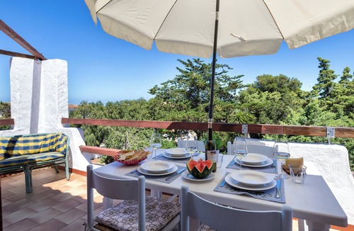 Eden Beach Villa | Villa Asinara, in private residential village by the sea.