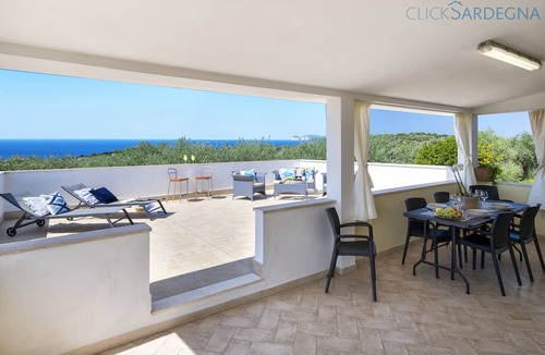 Alghero Villa | Villa Brionis sea view for 12 persons. 7 bedrooms, 5 bathrooms and 3 kitchens
