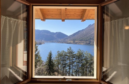 Crone Apartment | Villa Carlotta type C2, great view, large balcony, 300m to the lake, 4-5 pers.