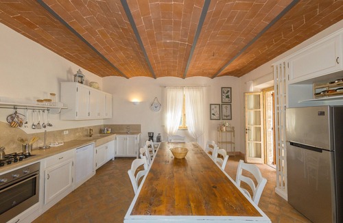 Riparbella Villa | Villa 'Cava Alta' with Sea View, Wi-Fi and Air Conditioning