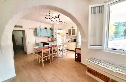 Platamona Villa | Villa Eden Beach, for 10 people, 50 meters from the beach, with garden