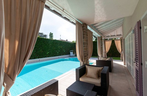 San Benedetto di Lugana Villa | Villa Giuly