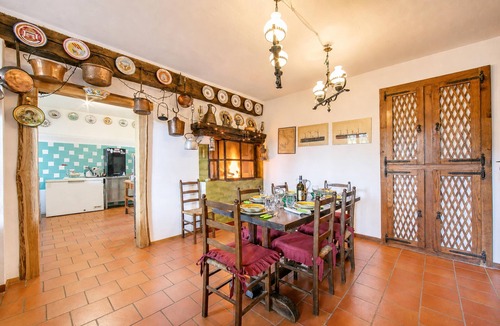 Pisano Villa | Villa I Tre Archi for 6 with Private Garden, Pisano, Italy