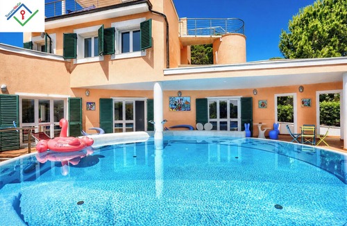 Rosignano Marittimo Villa | Villa Irene NEW Luxury Villa with Private Pool, Jacuzzi & Sea View