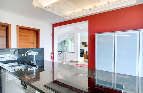 Ponta Delgada House | Villa North Sea - Three Bedroom House, Sleeps 6
