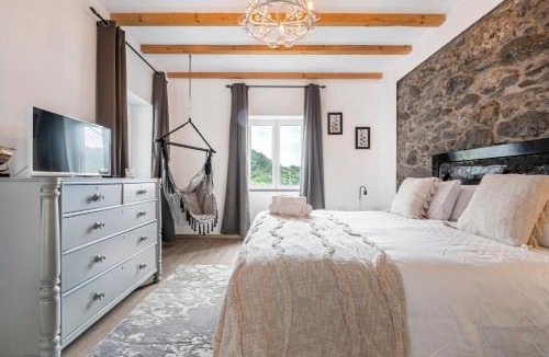 Sao Vicente Villa | Villa Pomar, By OP