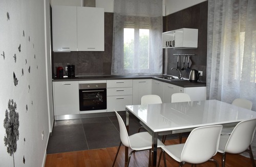 Follonica Villa | Villa Rita al Mare - 6 minute walk to the beach - large private garden