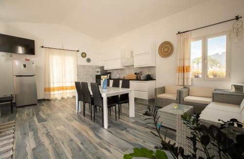 Loculi House | Villa s'ena e su juncu