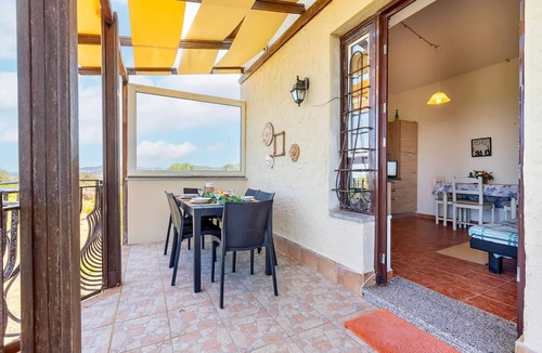 Sorso Apartment | Villa 'Trilocale Sea View' with Sea View, Shared Terrace and Private Garden