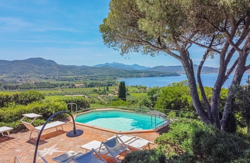 Magazzini Villa | Villa with Pool and Stunning Views over the Gulf of Portoferraio.