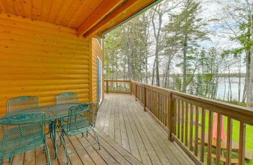 Holden House | Waterfront Davis Pond Cabin w/Dock + Kayaks!