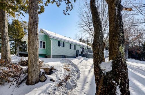 Lincoln House | Waterfront Family Home w/Seasonal Dock in Lincoln
