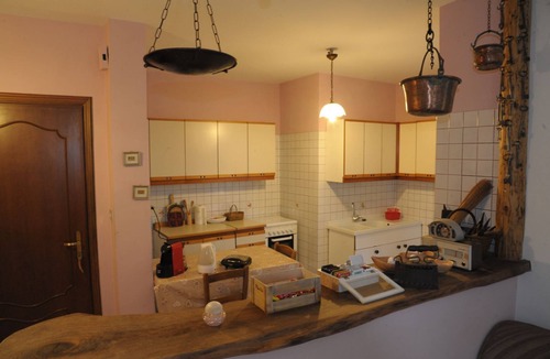Roccabruna Apartment | White eagle tourist rental surrounded by nature in Roccabruna