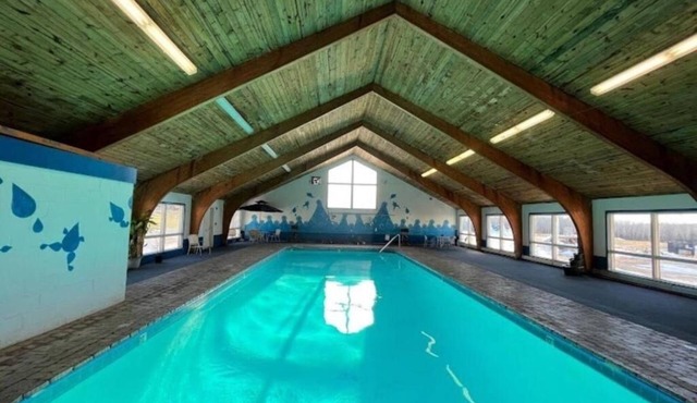 2 Comfortable Units w/Essentials Near University and State Park Highlights