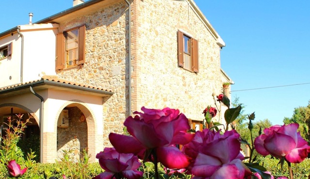 8 RIBOCCHI HOLIDAY HOME: THREE-ROOM APARTMENT WITH POOL SEA, THERMAL BATHS AND VILLAGES